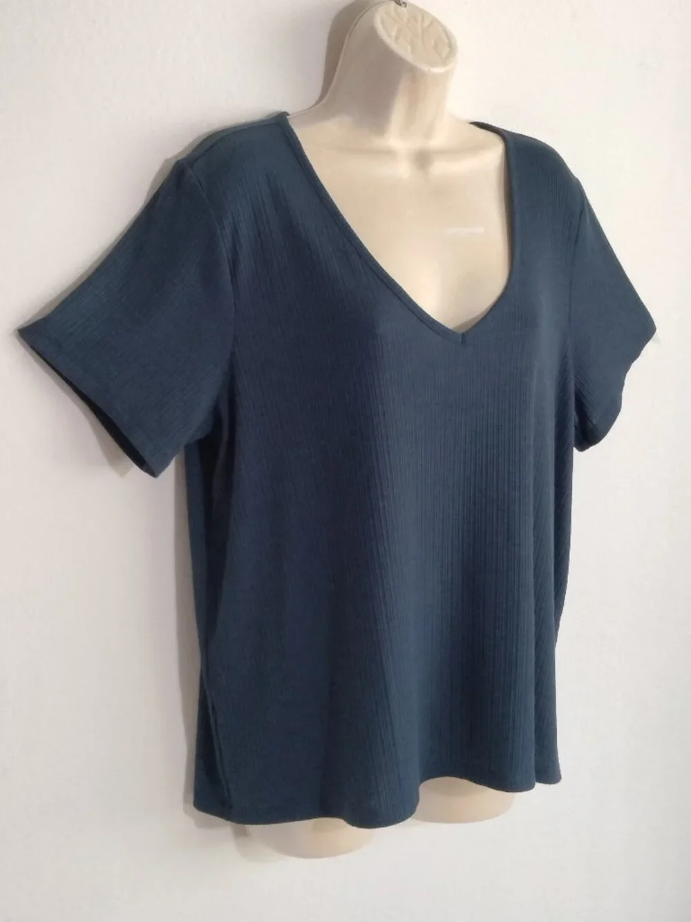 OLD NAVY Luxe T-shirt Tee Top 7004E2M - Picture 2 of 8